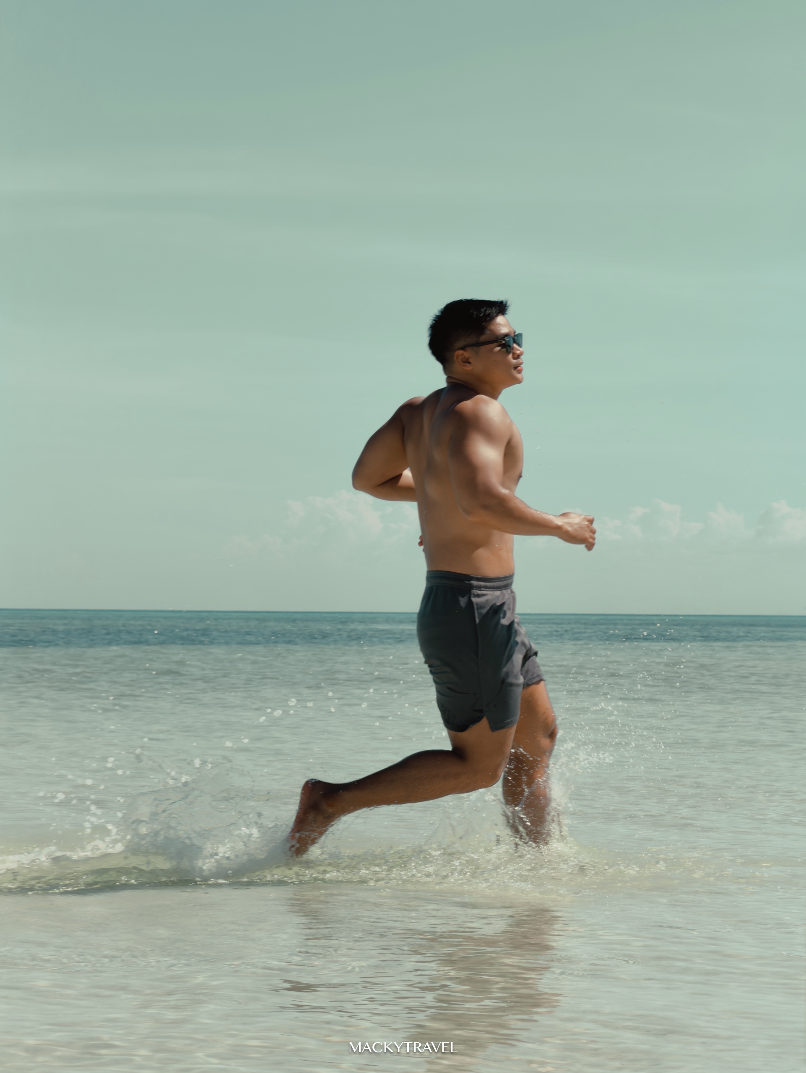 Bantayan Island Random Candid Pose for
Men
Mga ganitong pose lang talaga madaling gawin.
Nag enjoy lang ako sa beach, no stress, just pure relax. Sana ma-inspire kayo sa simple moments na ganito. Preset used: cine profile 1 copper
Camera: iPhone 17 Pro #bantayanisland #beachlife #candidshots #sunnyday #ocean