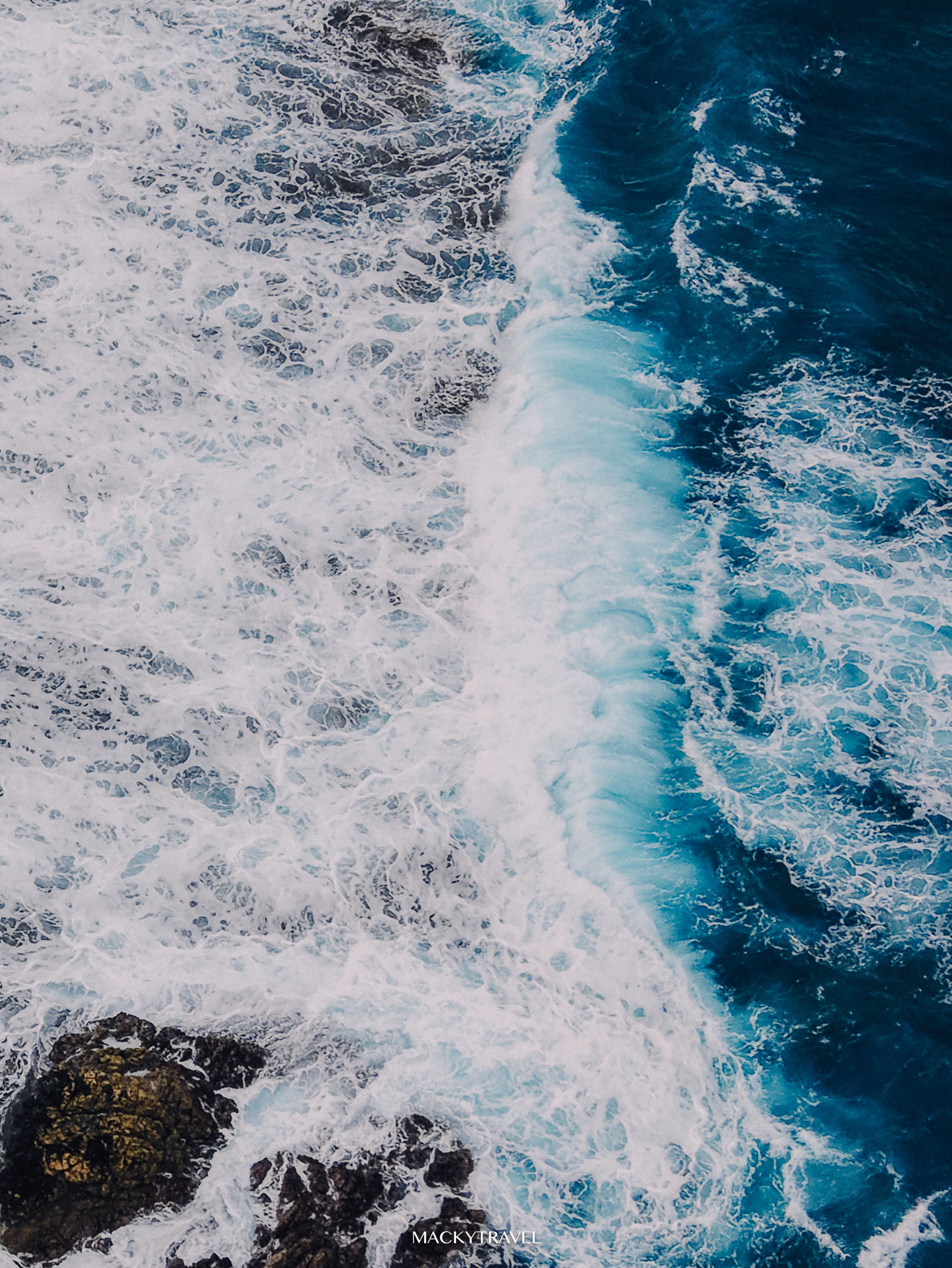 Just dropping these images of waves!!
#waves #photodump #djimini5pro